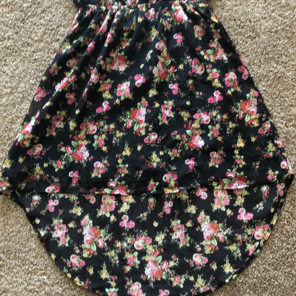Dress - Picture 3 of 3